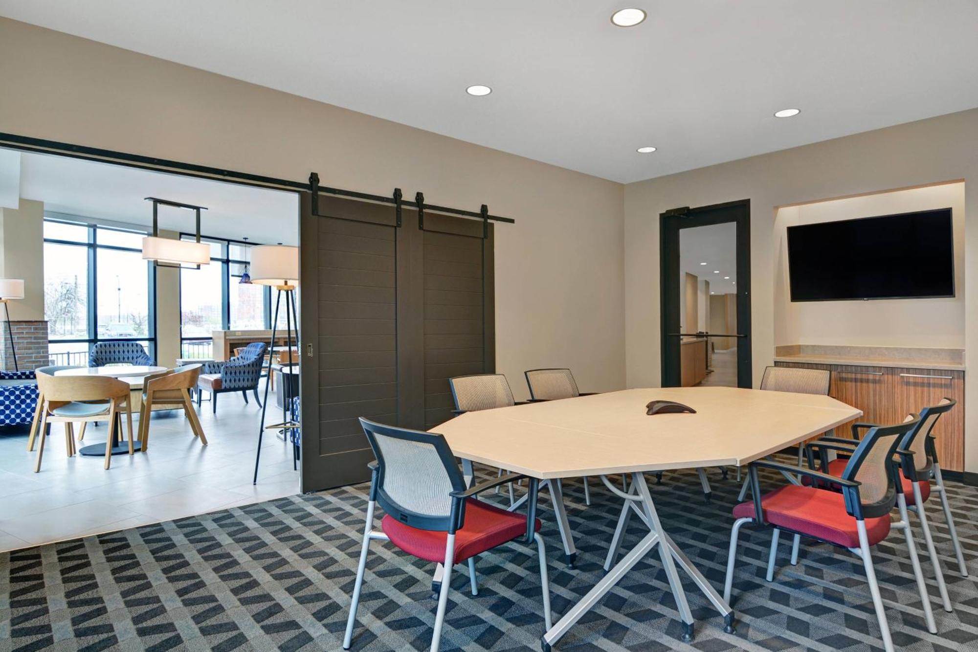 Towneplace Suites By Marriott Indianapolis Downtown المظهر الخارجي الصورة